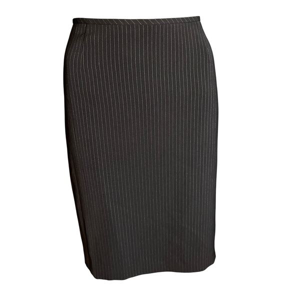 Tahari Pinstriped Skirt Suit 6P Career Business Professional City Classic Preppy - Picture 4 of 7